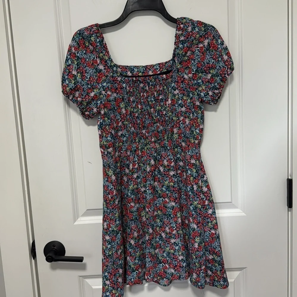 GB girls Short Sleeve Square Neck Smocked back Multi Colored Floral Dress size L